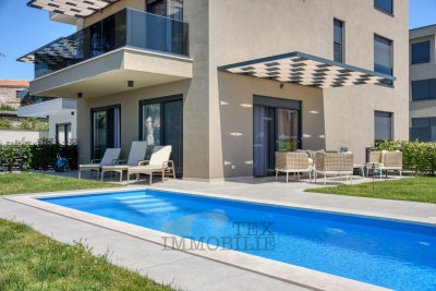 Poreč okolica, novogradnja, dvoetažni stan sa bazenom