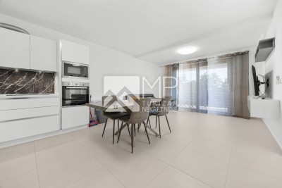 TOP INVESTMENT IN MEDULIN – 60 m², 2 BEDROOMS, 1ST FLOOR, PARKING AND NEAR THE SEA