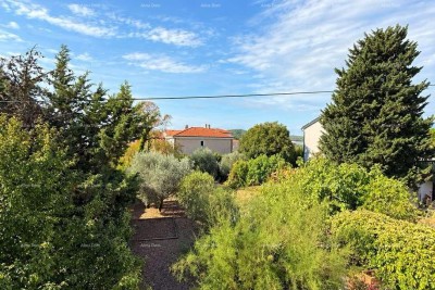MEDULIN – RUIME WONING OP TWEE VERDIEPINGEN MET GARAGE