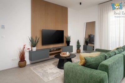 Moderno opremljeno stanovanje 3000m od morja in centra Poreča!