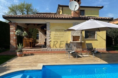 Villa mediterranea con piscina – a soli 300 m dal mare