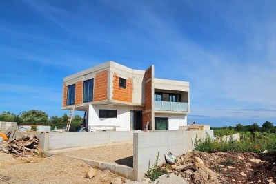 Hus Brtonigla - under uppbyggnad