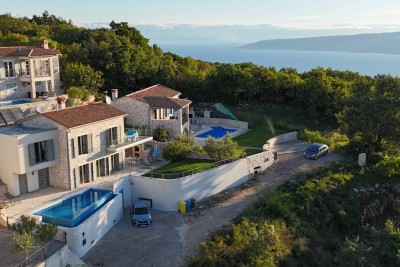 LABIN, PREKRASNA KAMENA KUĆA S OTOVRENIM POGLEDOM NA MORE