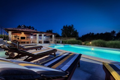 Villa esclusiva con piscina e strutture sportive in Istria