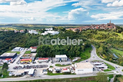 Zu verkaufen – Attraktives Grundstück in der Gewerbezone Valenari, Buje