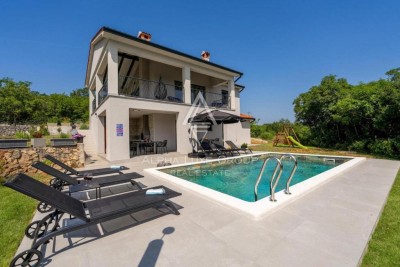 Istria, Labin: Villa con piscina ai margini del borgo