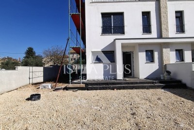 Istrien, Poreč, hochwertiges Familienhaus mit Garten und offenem Meerblick