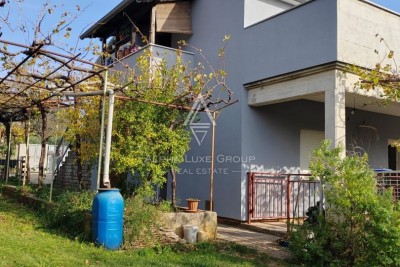 Istrien, Peruški : Renoviertes Haus mit Meerblick