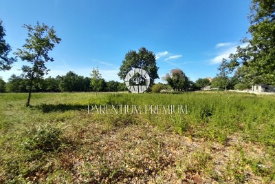 Building land in a quiet location