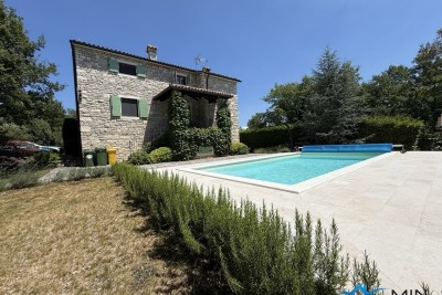 Charmantes Steinhaus mit Swimmingpool in Grožnjan