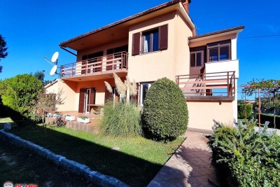 ISTRA, LABIN, OBITELJSKA KUĆA-MIRNA LOKACIJA U BLIZINI CENTRA