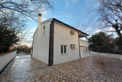 Vendita di una casa con due unità abitative separate, Šišan!