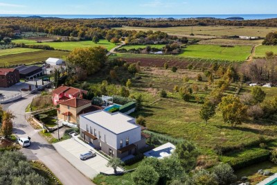 POREČ, NOVOGRADNJA, STAN NA 1. KATU, ZAJEDNIČKI BAZEN I POGLED MORE