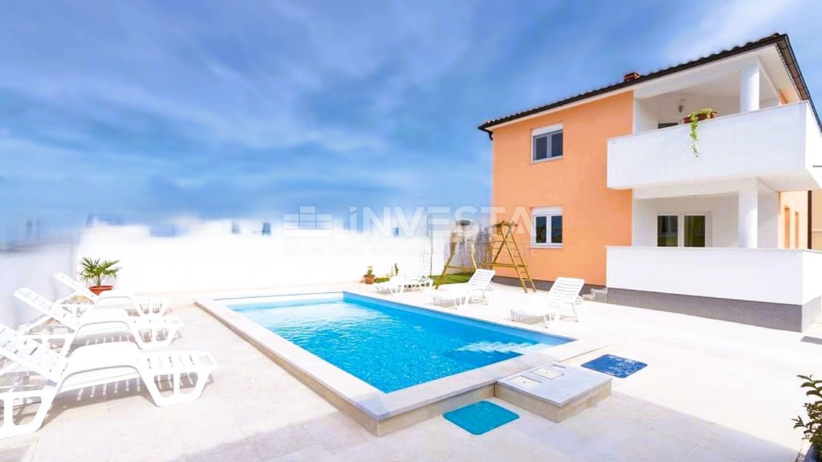 Fažana, Valbandon, Haus mit Pool