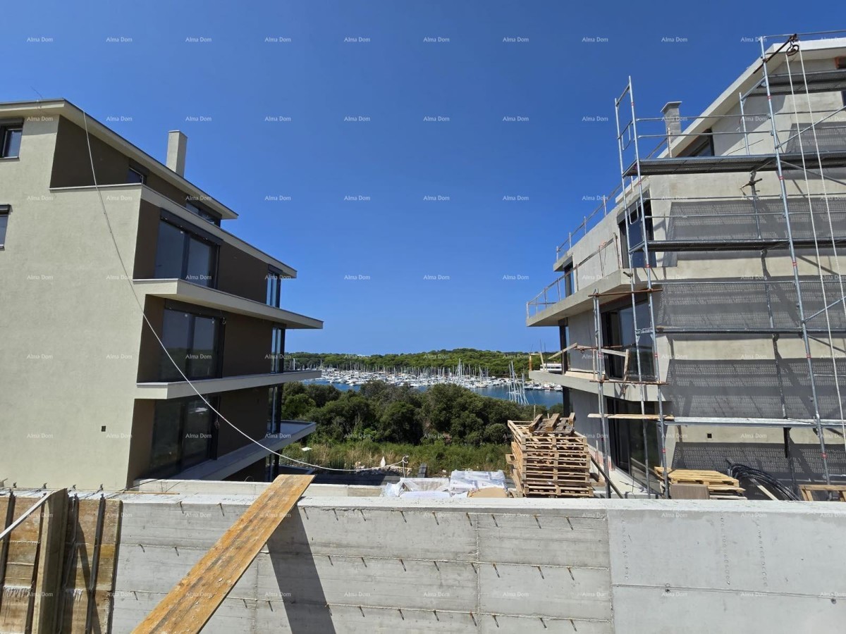 Verkauf moderner Wohnungen in einem exklusiven Gebäude mit Blick auf die Marina, Pula!