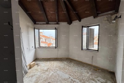 Červar Porat – Appartamento bilocale con galleria, 100 m dal mare