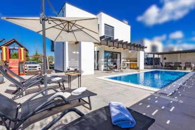 Galižana, villa con piscina e vista mare