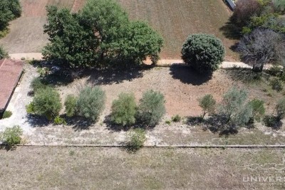 Građevinsko zemljište sa pogledom na more u okolici Marčane