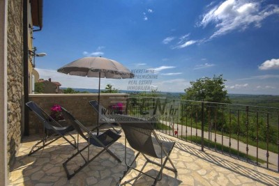 Kamena kuća u okolici Buja - u izgradnji