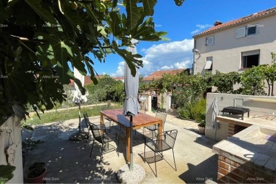 Vendita - due case in ottima posizione con vista mare - Medulin, Vinkuran!