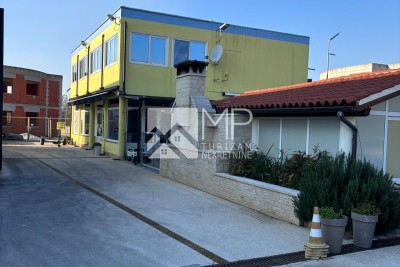 Bedrijfspand Medulin