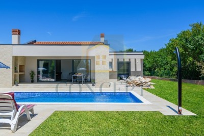 Labin, Surroundings, Ground Floor House with Pool and Large Garden, 3.5 km from the Sea