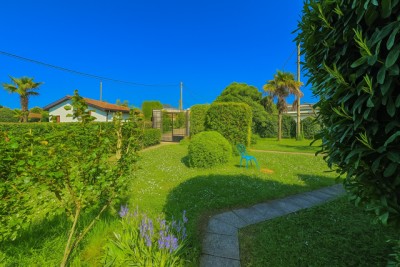 UMAG, OKOLICA, KUĆA SAMO 80 METARA OD PLAŽE I MORA