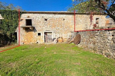 Authentic Istrian Stone House for Renovation near Visnjan