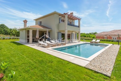 Istrien, Labin, Umgebung – ein wunderschönes Haus mit großem Pool und wunderschön angelegtem Garten