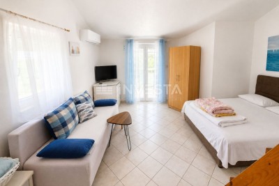 Medolino, monolocale con soppalco, terrazza, parcheggio, vicino al mare e al centro