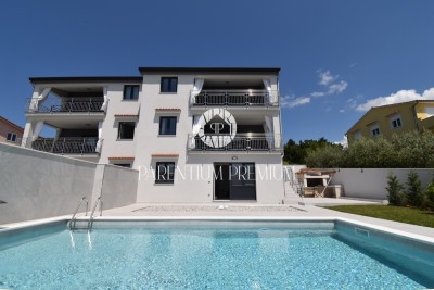 Modern semi-detached house with swimming pool