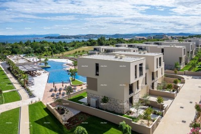 UMAG, Villa indipendente in un lussuoso resort! Vista mare! V 36