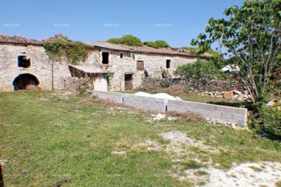 Kamena kuća za obnovu – blizina Šišan