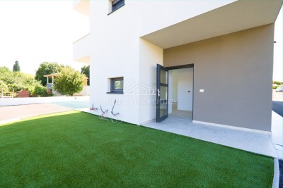 Appartamento di nuova costruzione con ingresso indipendente e giardino a 3,5 km dal mare