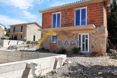 Casa con vista a 450 m dal mare Trget-Istria