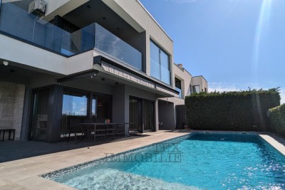 Beautiful house with seaview in Porec, 500 m from the sea