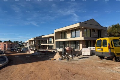 Vendita di ville moderne in una bellissima zona residenziale, Umago