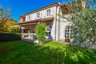 House with Pool – Only 1 km from the Sea