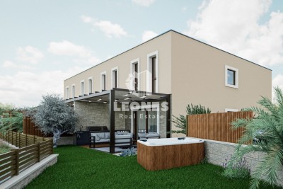Reihenendhaus in der Nähe von Umag
