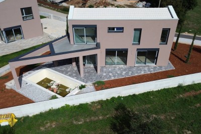 STRANIĆI KOD SVETOG LOVREČA- MODERNA VILA S BAZENOM