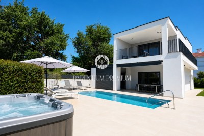 Poreč – House with a Swimming Pool Just 5 km from the Sea and the Town Centre