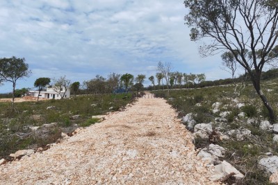 Grundstück mit Panoramablick auf das Meer, in der Nähe von Rovinj