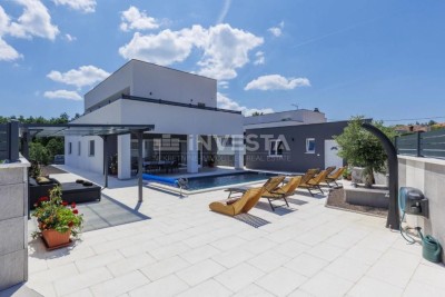 Vodnjan surroundings, modern holiday house with swimming pool, 195 m2