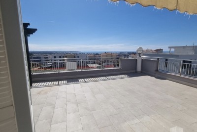 Wohnung in Novigrad mit Meerblick