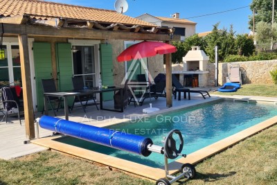 Istra, Kanfanar: Dizajnerski bungalow s bazenom