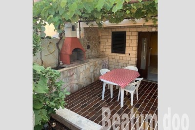 Appartamento al piano terra, con giardino, Cittanova