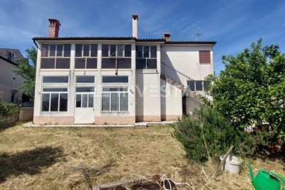 Obiteljska kuća sa prostranom okućnicom