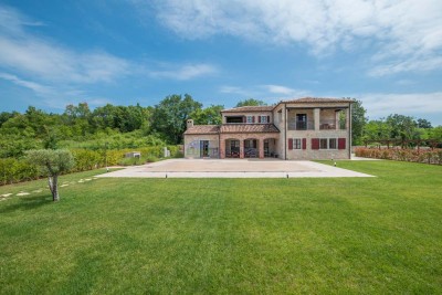 Luxusvilla im mediterranen Stil