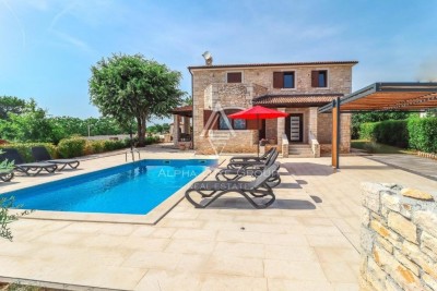 Istria, Sveti Lovreč - Luxurious villa with pool in idyllic setting