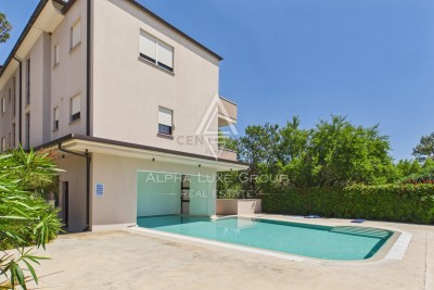Istria, Premantura : 2-bedroom apartment with pool